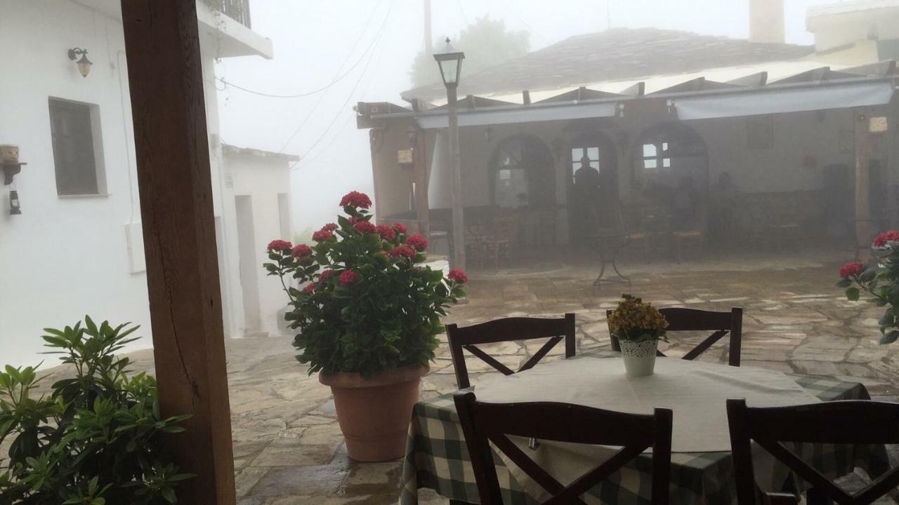 Antoniou Guesthouse Kastanitsa Екстериор снимка